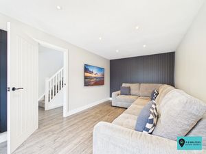 Living Room- click for photo gallery